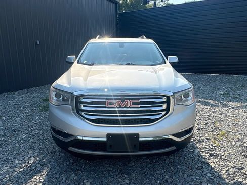 Used 2019 GMC Acadia SLE FWD image 2