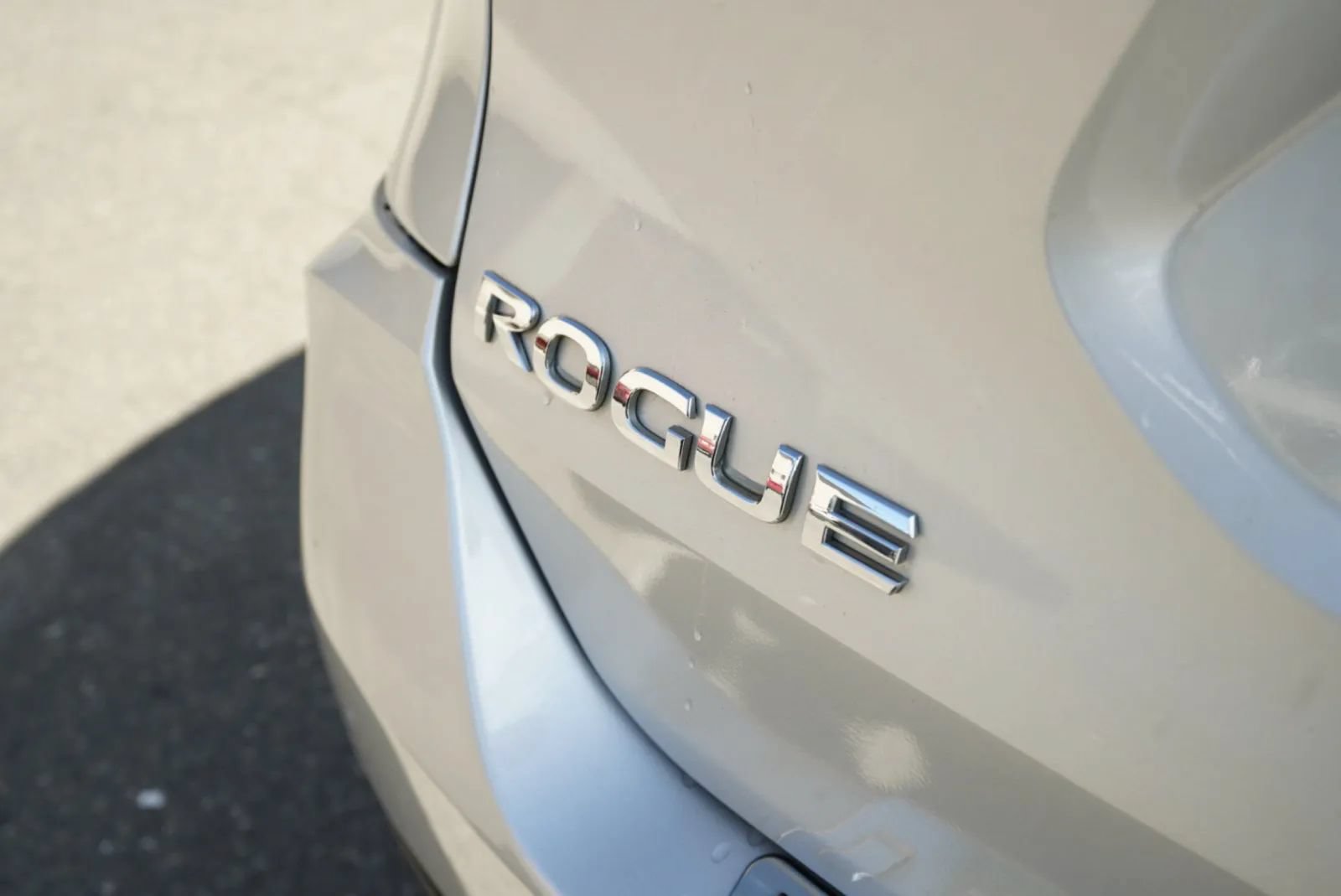 Used 2017 Nissan Rogue SL w/ SL Premium Package AWD/4WD image 11