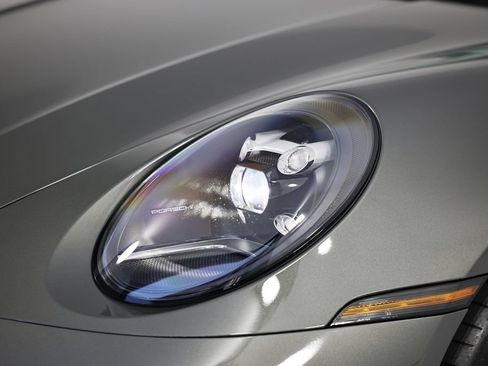 Certified 2022 Porsche 911 Carrera RWD image 11