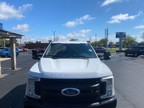Used 2019 Ford F250 XL w/ Power Equipment Group AWD/4WD image 18