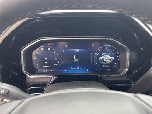 Certified 2026 Chevrolet Silverado 1500 RST AWD/4WD image 18