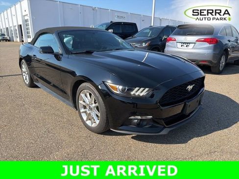 Used 2016 Ford Mustang Premium image 2