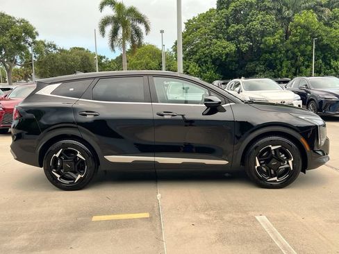 Used 2026 Kia Sportage EX FWD image 8