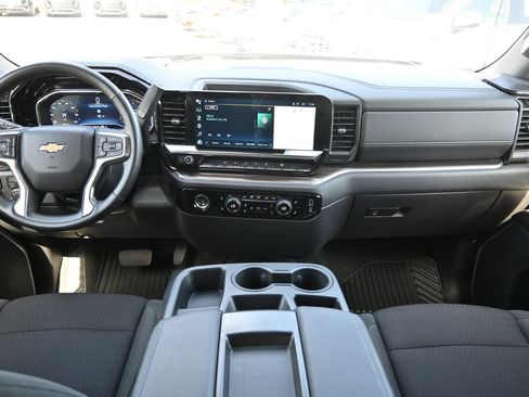 Used 2024 Chevrolet Silverado 1500 LT AWD/4WD image 7