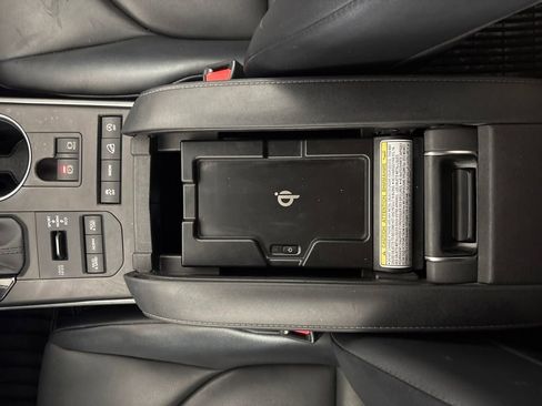 Used 2021 Toyota Highlander XLE image 26