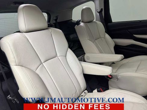Used 2019 Subaru Ascent Limited image 21