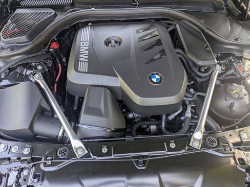 Used 2026 BMW 530i xDrive w/ M Sport Package AWD/4WD image 18