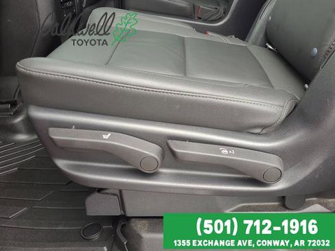 Used 2022 Chevrolet Tahoe LT w/ LT Signature Package RWD image 14
