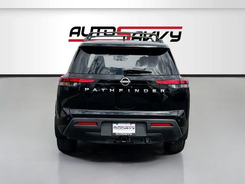 Used 2025 Nissan Pathfinder SV w/ SV Premium Package FWD image 6