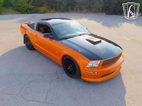 Used 2008 Ford Mustang GT Premium image 34