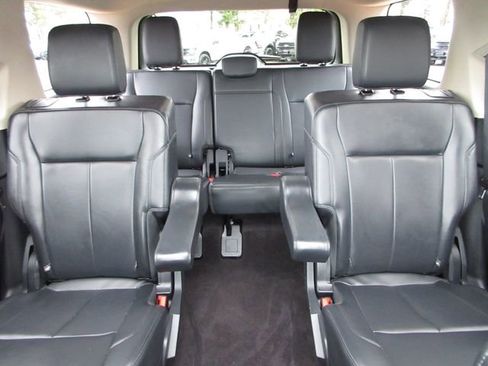 Certified 2023 Ford Expedition XLT image 24