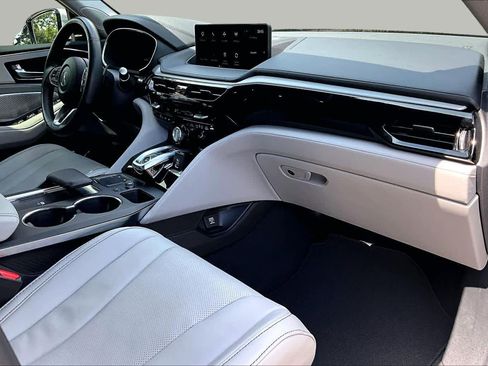 Certified 2024 Acura MDX FWD w/ Technology Package image 19