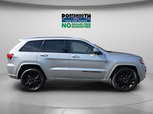 Used 2021 Jeep Grand Cherokee Laredo X AWD/4WD image 28