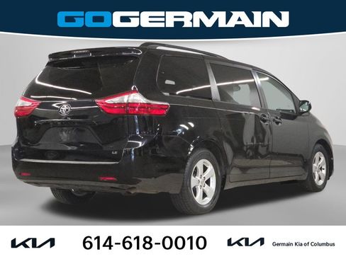 Used 2015 Toyota Sienna LE FWD image 8