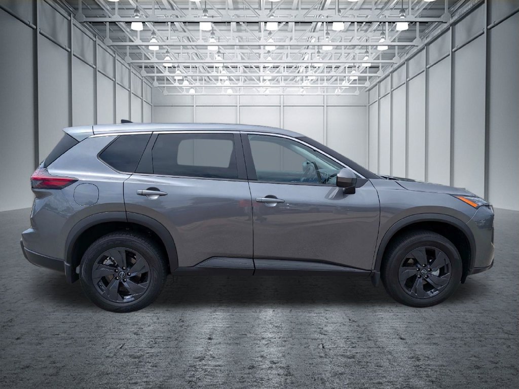 Certified 2026 Nissan Rogue SV FWD image 7