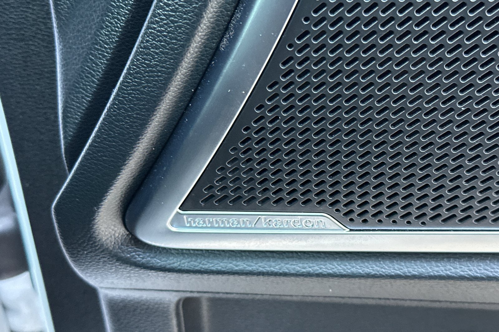 Certified 2025 Kia Telluride SX Prestige AWD/4WD image 21