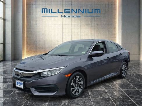 Certified 2017 Honda Civic EX image 9