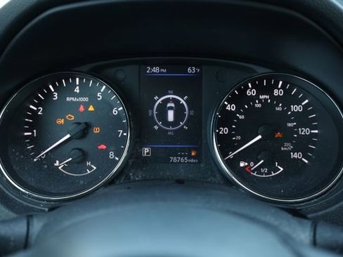 Used 2018 Nissan Rogue SL image 16