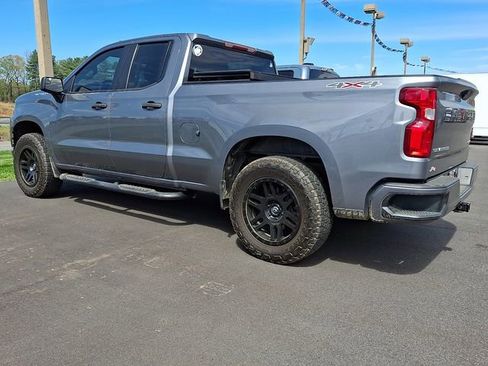 Used 2021 Chevrolet Silverado 1500 Custom image 3