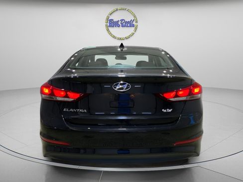 Used 2018 Hyundai Elantra Value Edition FWD image 3