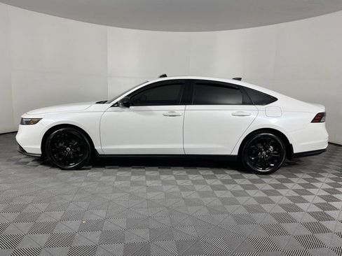 Used 2025 Honda Accord SE image 5