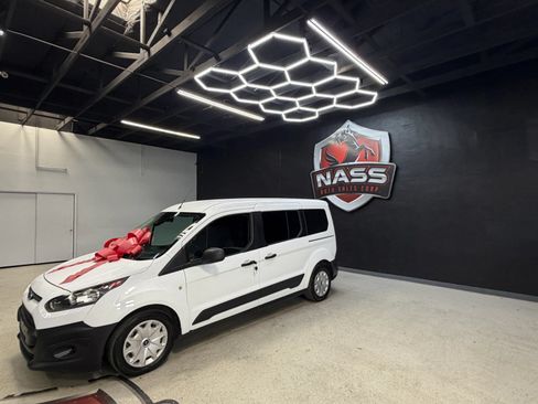 Used 2018 Ford Transit Connect XL FWD image 2