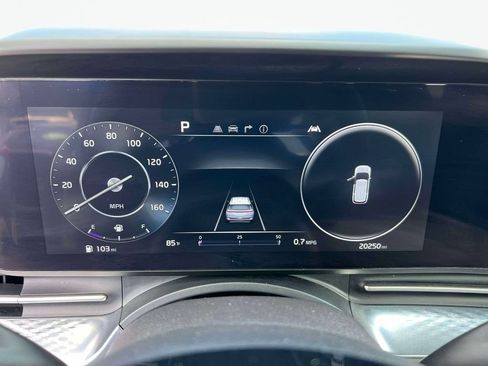 Certified 2024 Kia Carnival SX Prestige FWD image 26