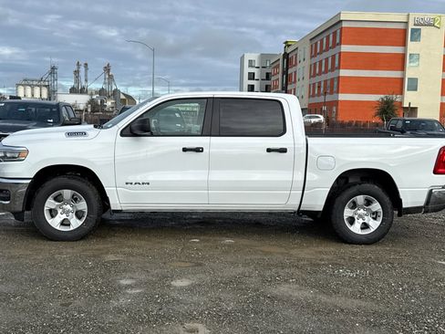 New 2026 RAM 1500 4x4 Crew Cab image 6