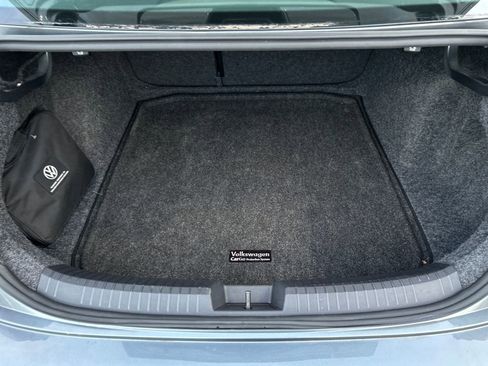 Used 2023 Volkswagen Jetta Sport image 24