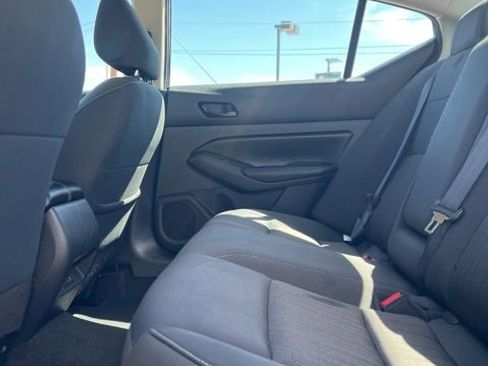 Used 2024 Nissan Altima 2.5 SV FWD image 25
