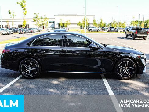 Used 2025 Mercedes-Benz E 450 4MATIC Sedan w/ Winter Package image 9