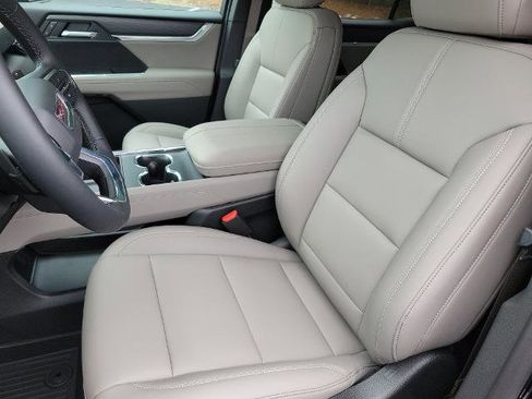 New 2026 GMC Acadia Elevation w/ Elevation Premium Package image 11