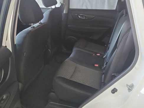 Used 2019 Nissan Rogue SV AWD/4WD image 13