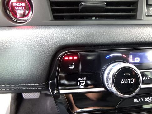 Used 2023 Honda Pilot Touring image 15