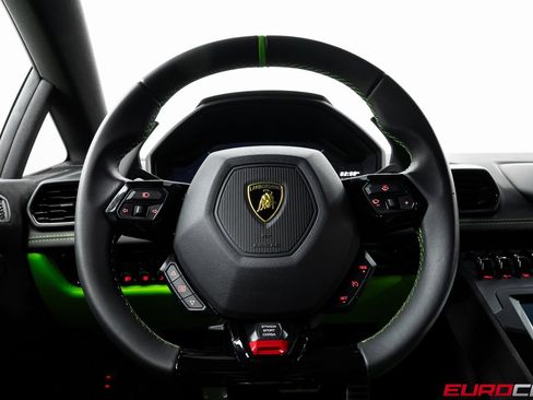 Used 2024 Lamborghini Huracan Tecnica image 30