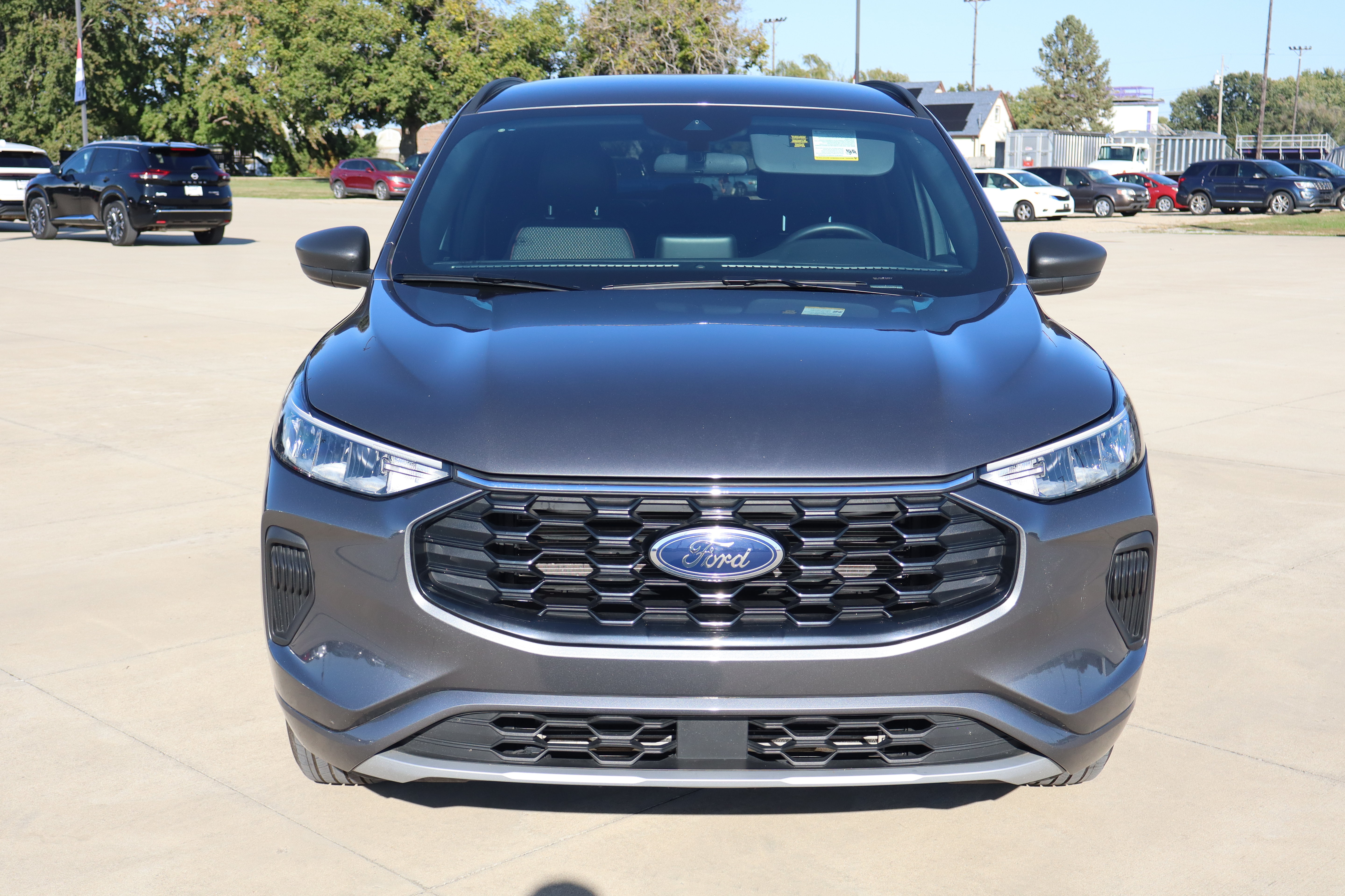 Used 2024 Ford Escape ST-Line AWD/4WD image 2