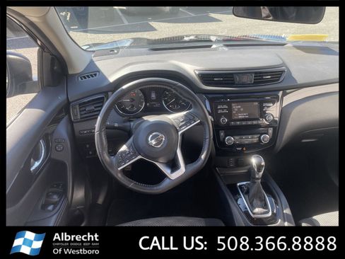 Used 2018 Nissan Rogue Sport SV w/ SV All-Weather Package image 24
