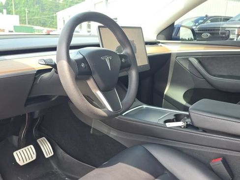 Used 2022 Tesla Model Y Performance AWD/4WD image 19