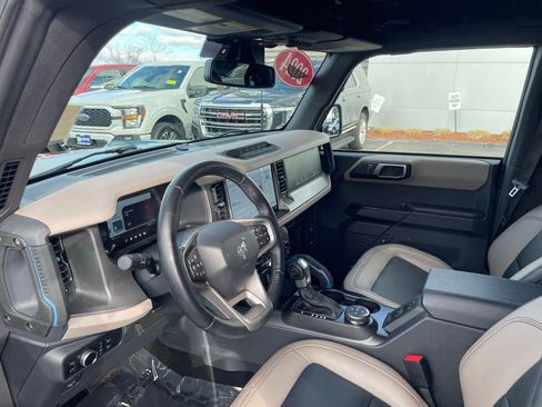 Used 2024 Ford Bronco Wildtrak AWD/4WD image 11