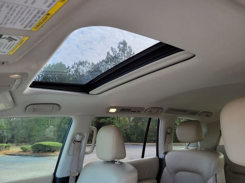 Used 2019 Nissan Armada SL w/ Premium Package image 26