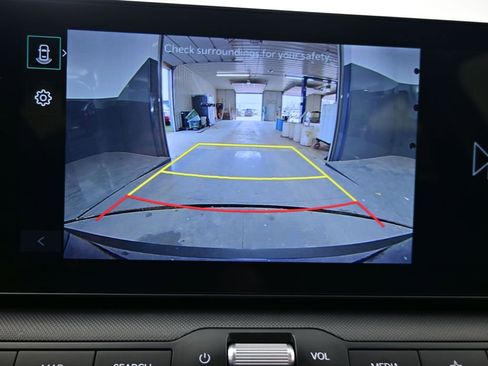 Used 2025 Kia K4 LXS image 12