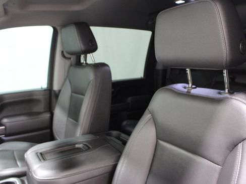 Used 2022 Chevrolet Silverado 2500 LTZ w/ LTZ Convenience Package AWD/4WD image 4