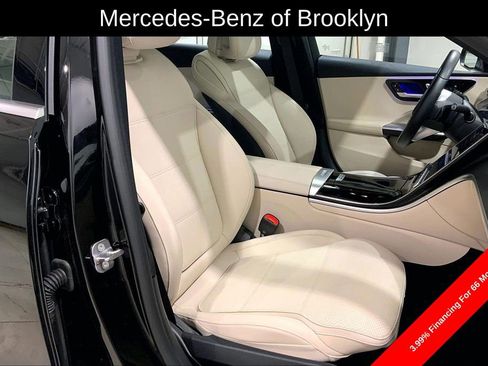 Certified 2025 Mercedes-Benz C 300 4MATIC Sedan image 10