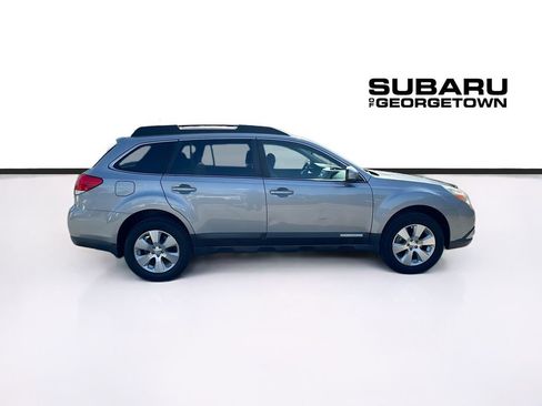 Used 2010 Subaru Outback 3.6R Limited AWD/4WD image 8