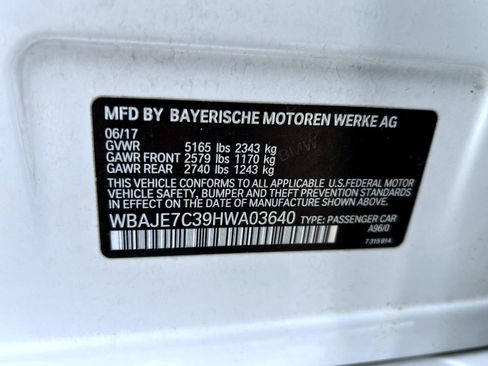 Used 2017 BMW 540i xDrive image 25