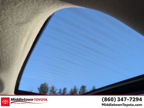 Used 2023 Chevrolet Colorado LT image 28