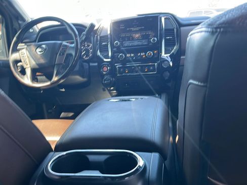 Used 2021 Nissan Titan Platinum Reserve w/ Moonroof Package AWD/4WD image 28