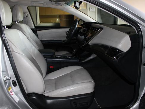 Used 2013 Toyota Avalon XLE Touring image 23