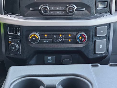Used 2023 Ford F150 XLT AWD/4WD image 13