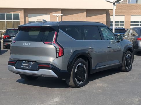 Certified 2024 Kia EV9 Land AWD/4WD image 5